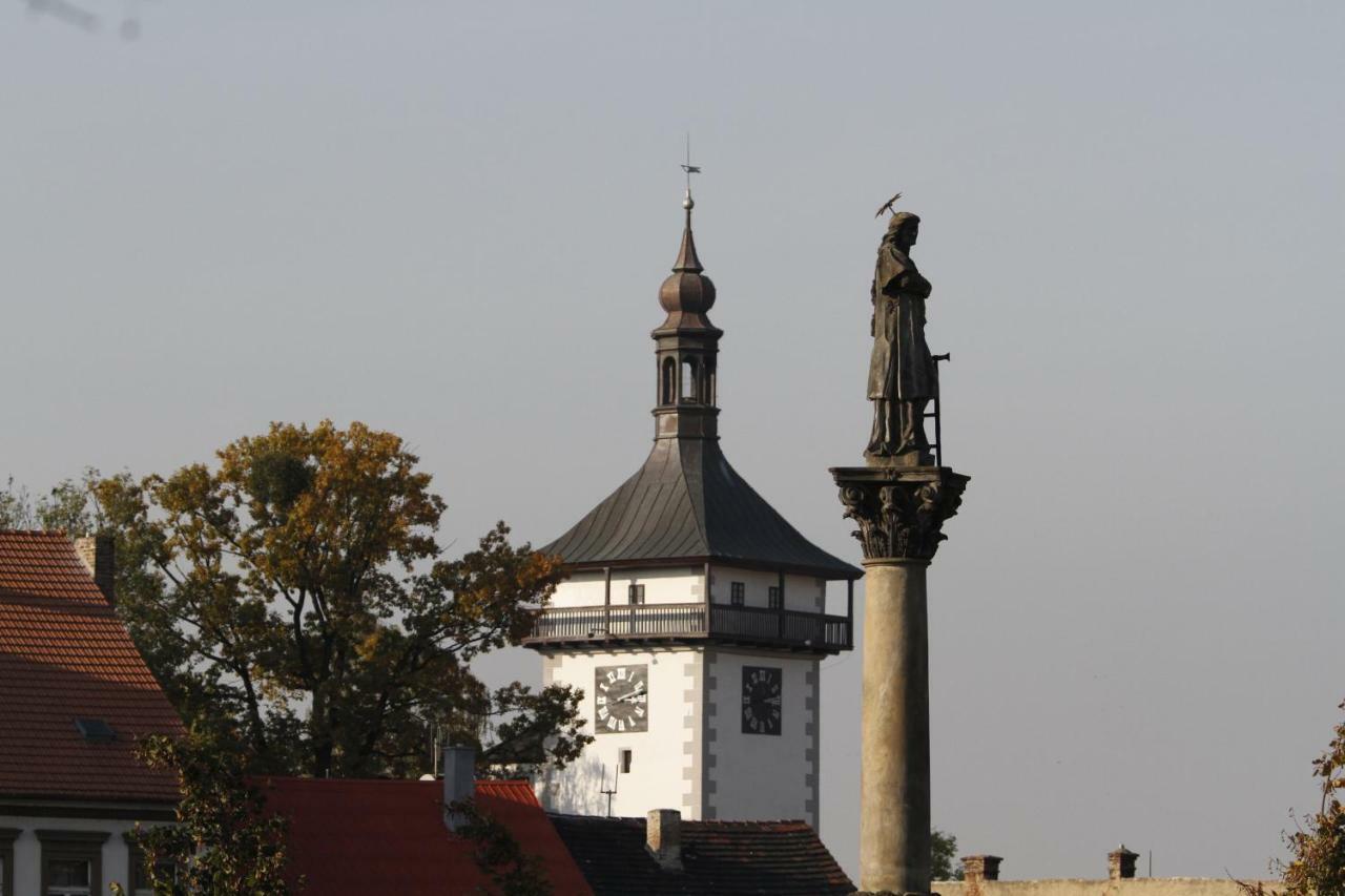 Apartmán pod rozhlednou Roudnice nad Labem Esterno foto